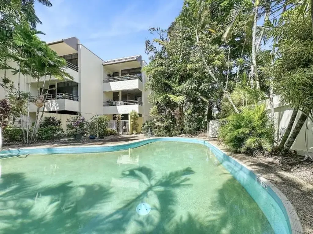 8/221 Lake Street, Cairns North, QLD 4870
