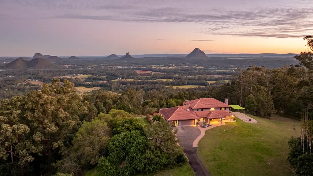 Mount Mellum 7 Bedroom A Landmark Estate of Scale, Privacy, and Prestige