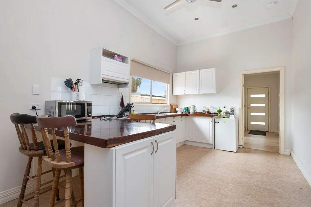 40 North Terrace, Boulder, WA 6432