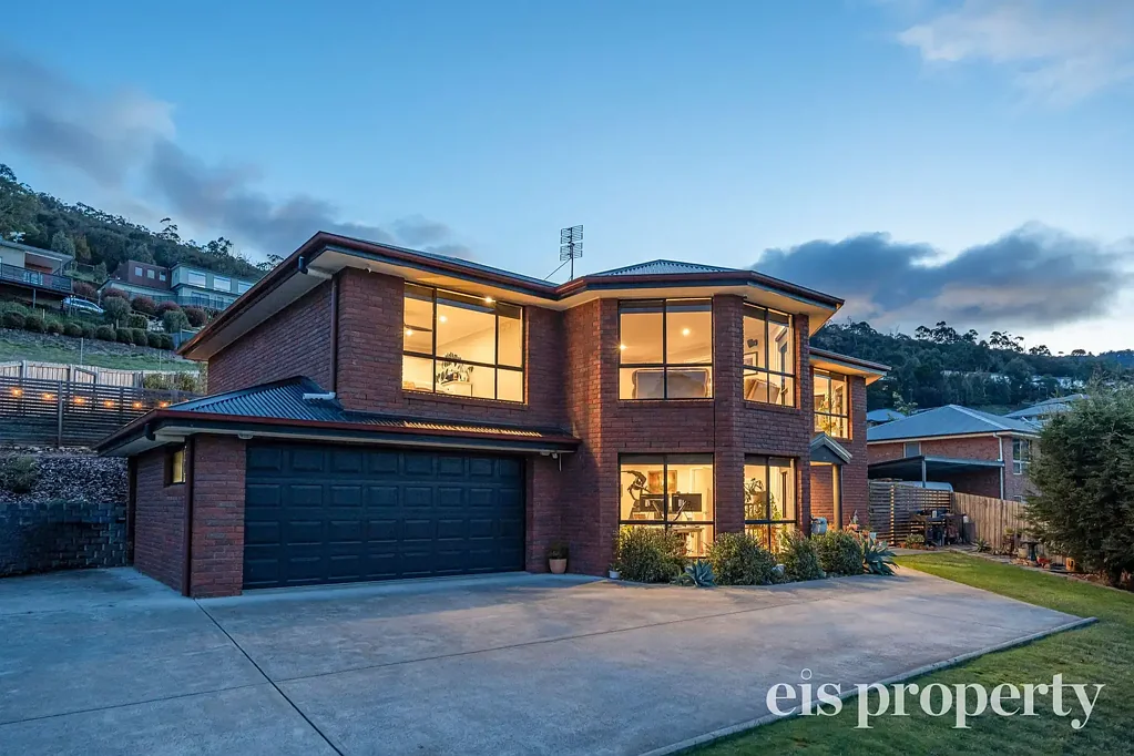 Claremont 4房  Sun-Filled Living, Exceptional Outdoor Lifestyle