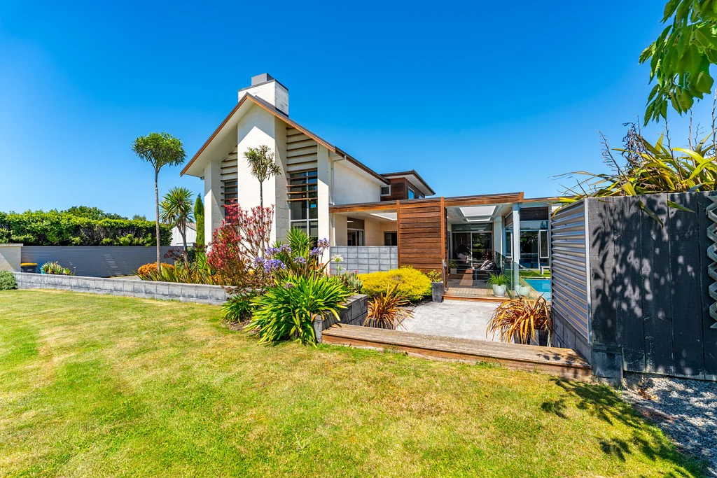 Timaru Central 4房  Award-winning luxury home