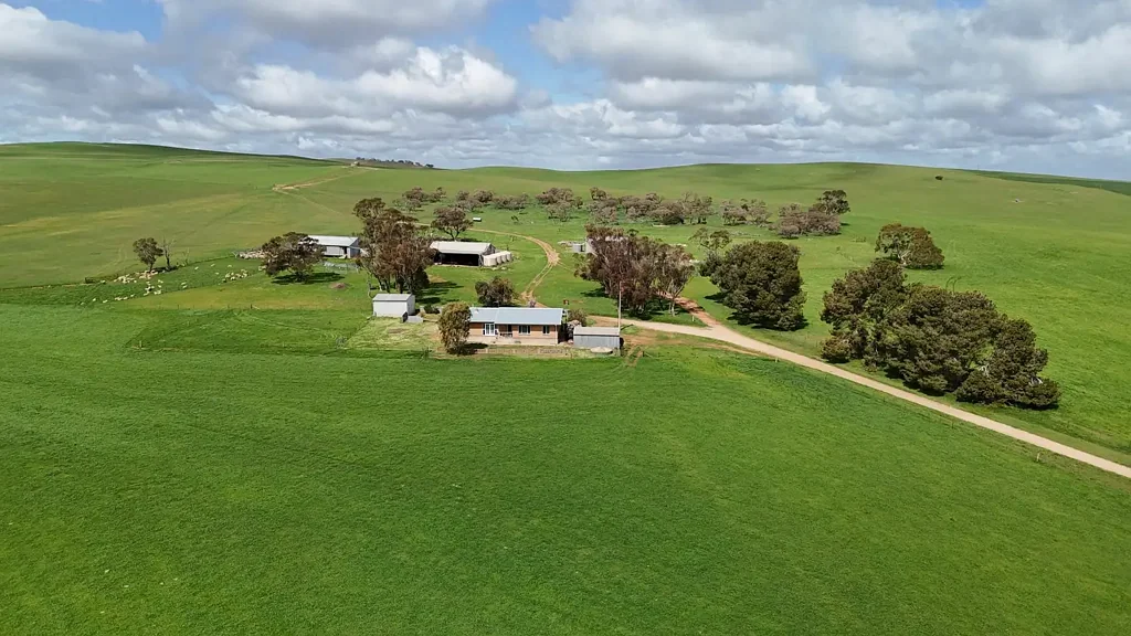 'Luckrafts' 624 Smart Road, Belalie North, SA 5491