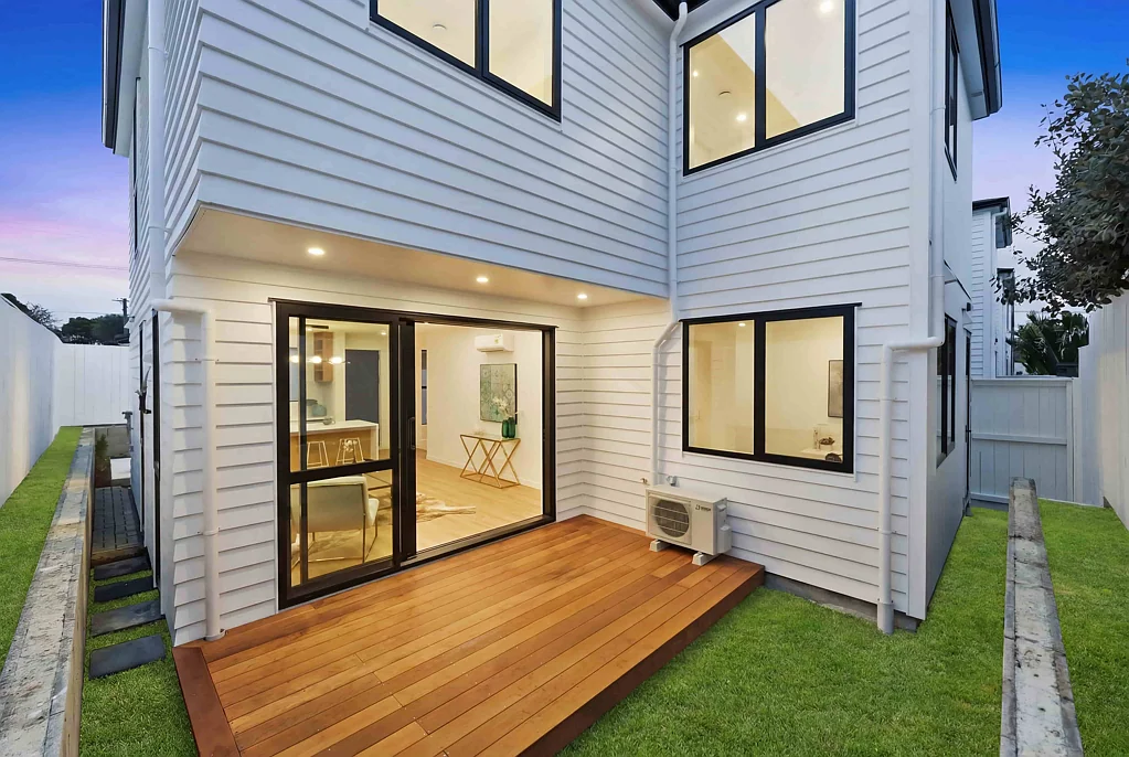 Sandringham 5 Slaapkamer Stand-Alone Home with Space and Style!