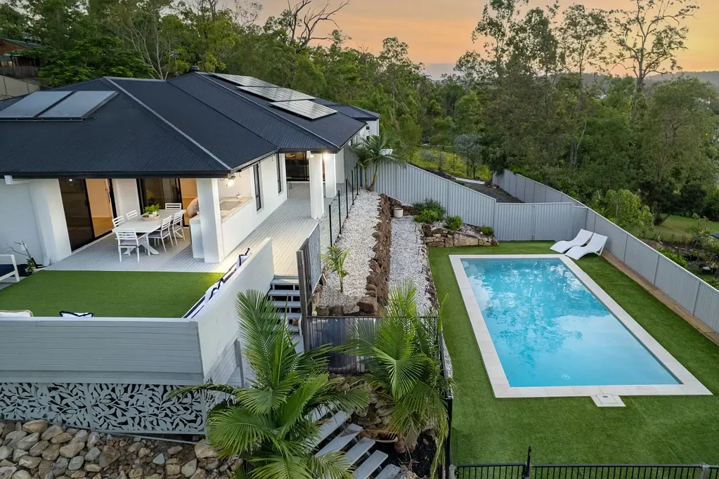 Helensvale 5房  Your Own Private Resort - Space, Views & Lifestyle for the Whole Family