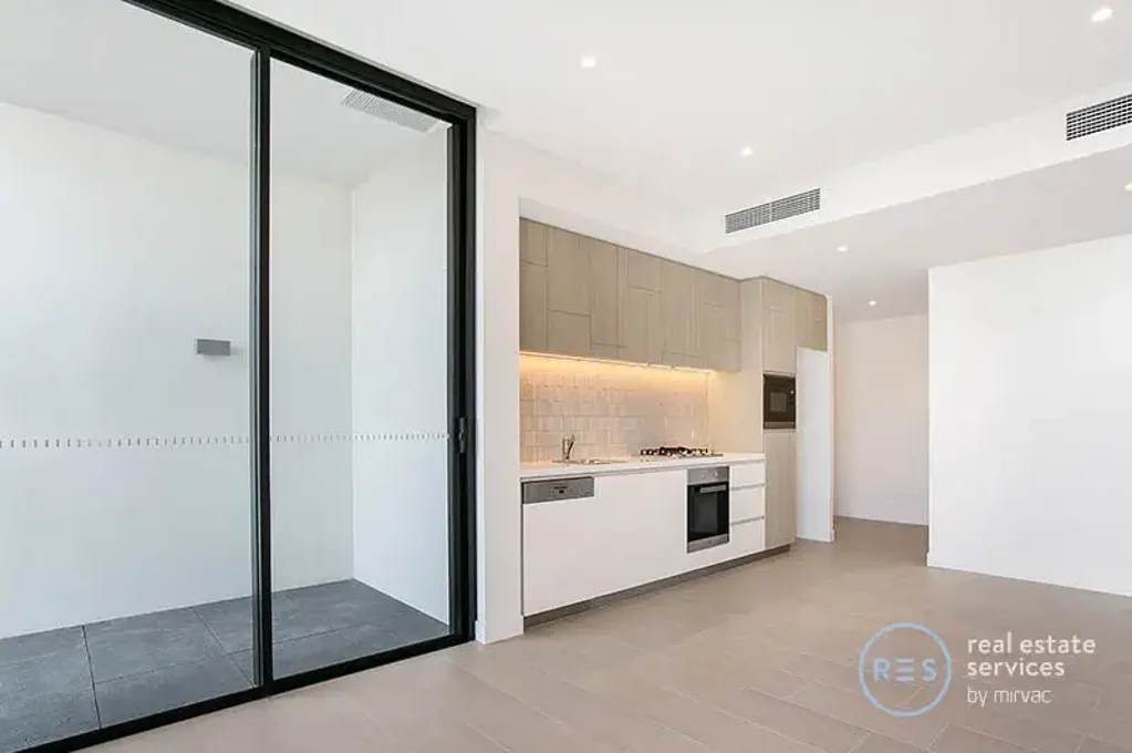 Partly Furnished, Modern 1 Bedroom Apartment in Harold Park, Glebe