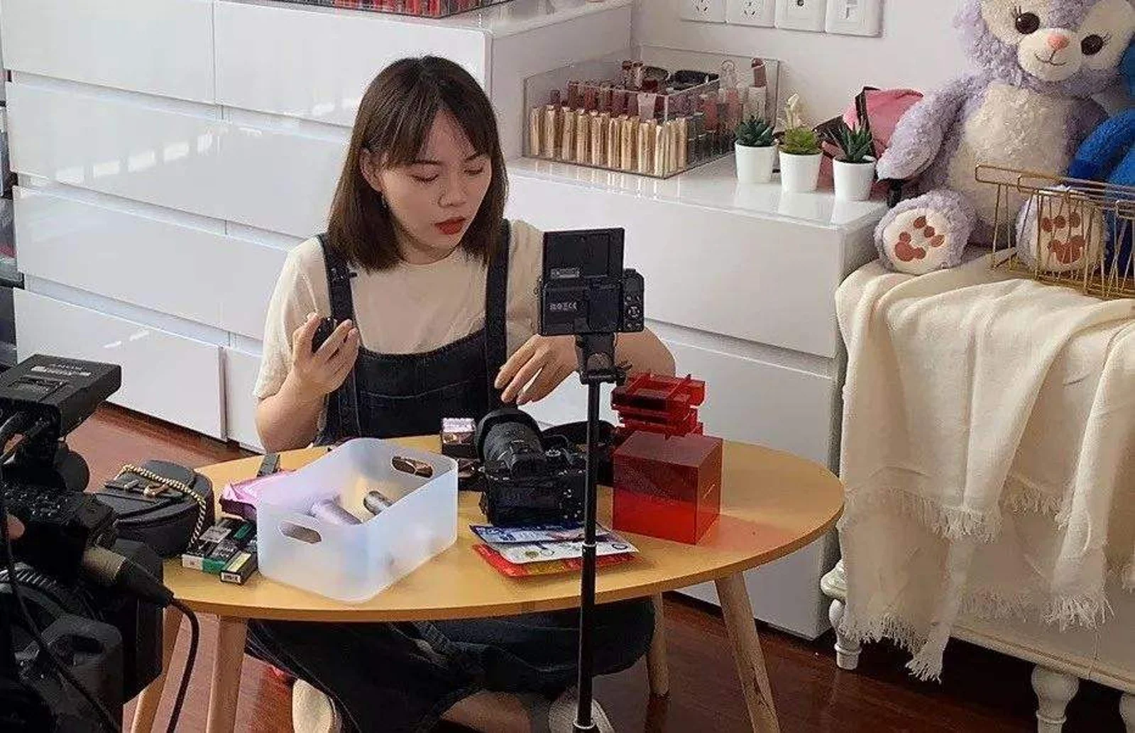 Vlog战役打响，腾讯、新浪、字节跳动火拼