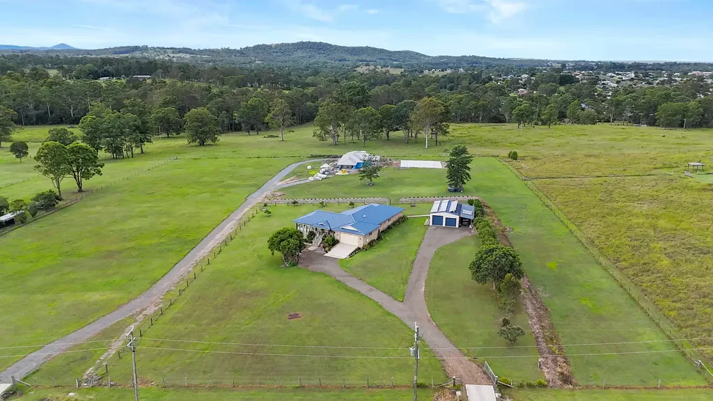 Wingham 4Zimmer Elevated Family Living with Spectacular Mountain Views