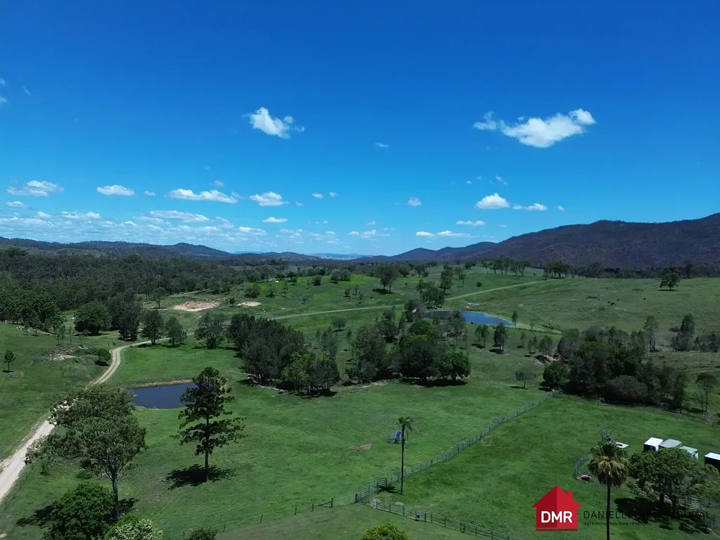 Mount Perry Cattle, Horses, Lifestyle - The Choice Is Yours ...