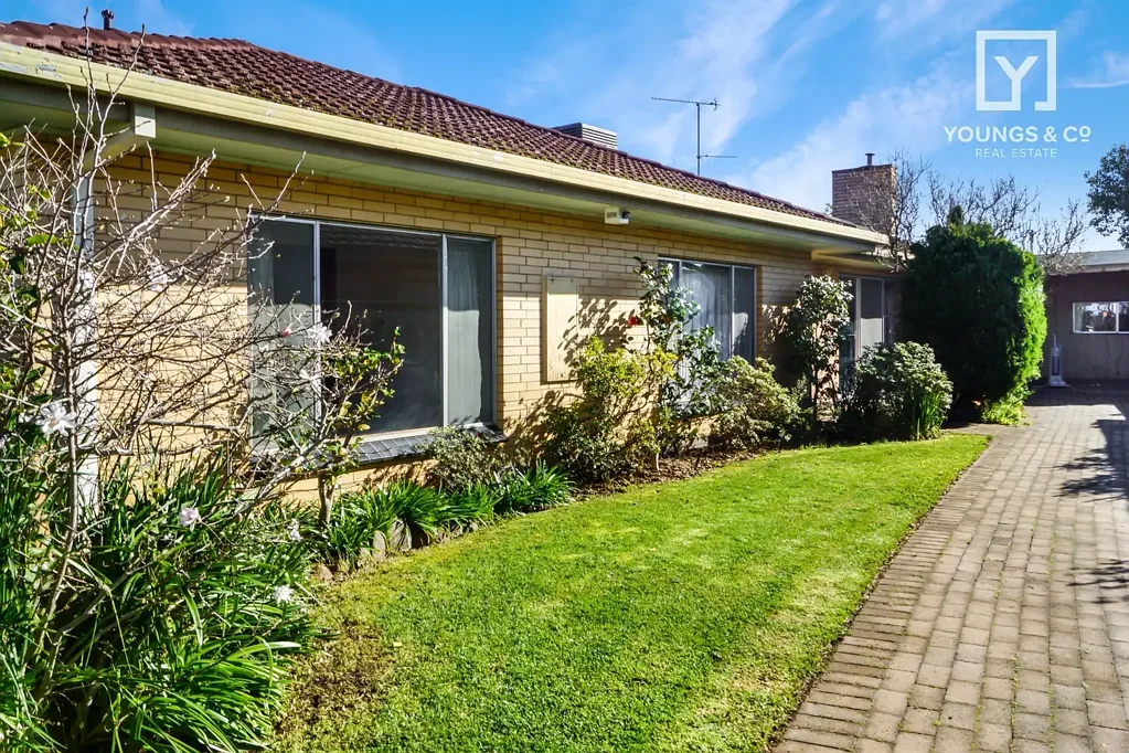 PERFECT LOCATION- CLOSE TO GV HEALTH