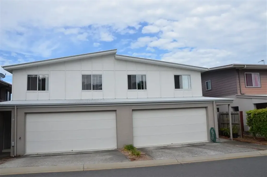 20/2 Sangster Cres, Pacific Pines, QLD 4211