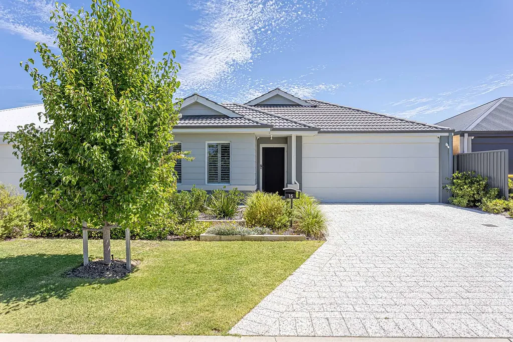 15 Rockland Street, Aveley, WA 6069