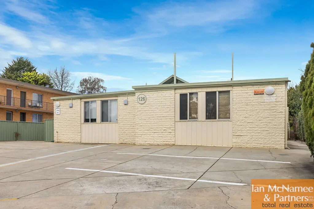 Queanbeyan 2ਬੈੱਡਰੂਮ Stylish Ground-Floor Unit Moments from Queanbeyan CBD.