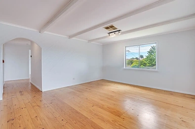 19 Morrison Street, Wodonga, VIC 3690, 5 Bedrooms, 2 Bathrooms, House