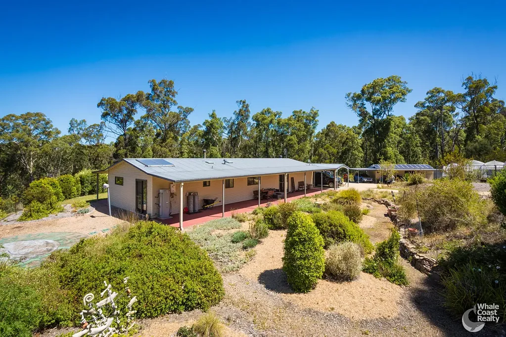 Narooma 3 Slaapkamer Self-Sufficient Living on a Spacious & Private 14.3 Acres