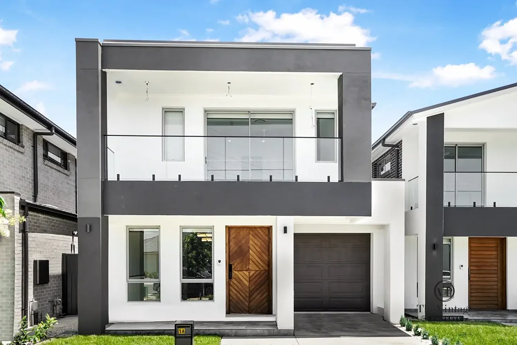 Architecturally designed and Spacious 5 Bedroom Home
