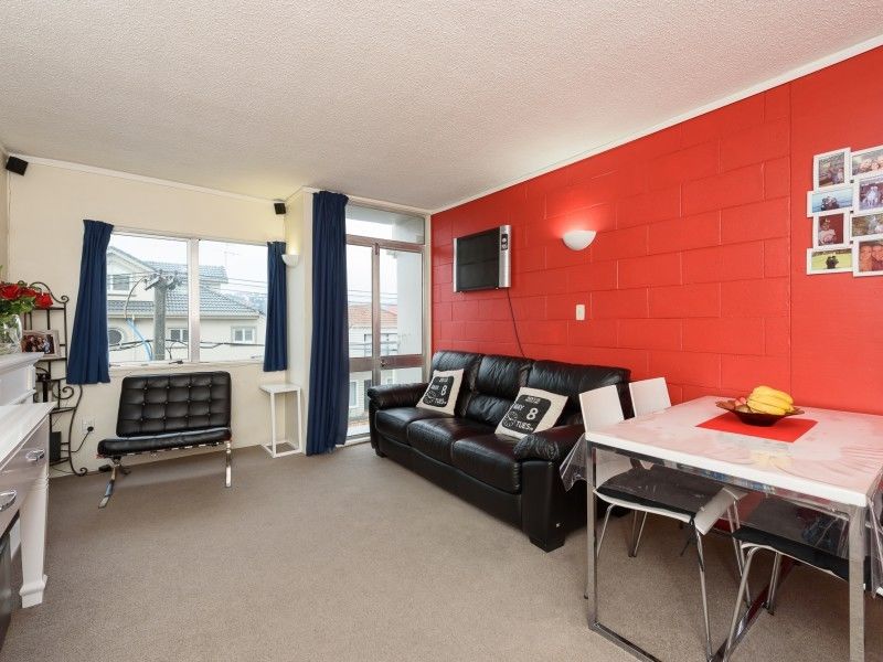 201/131 Brougham Street, Mount Victoria, Wellington, 2房, 1浴