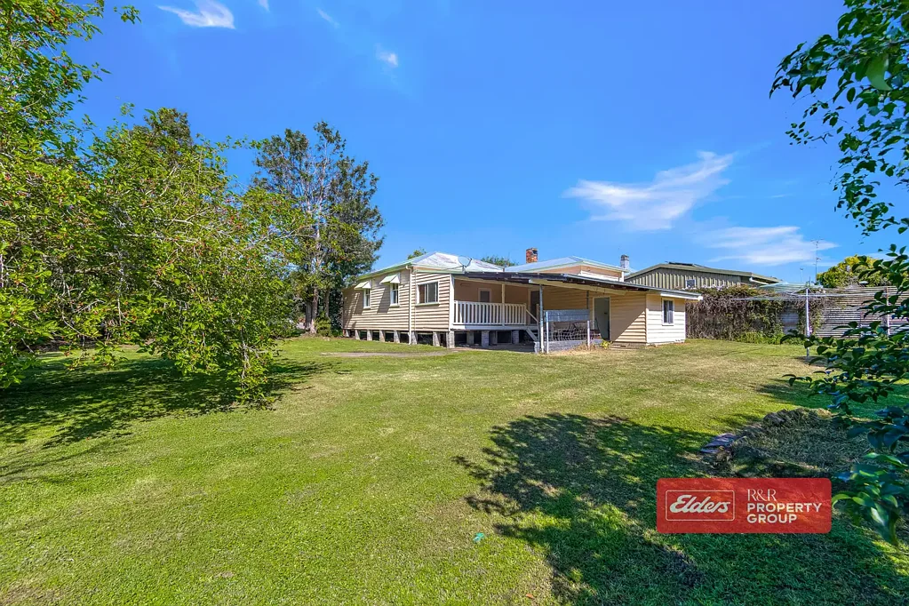 Dungog 4બેડરૂમ PLENTY OF POTENTIAL - SHORT WALK TO TOWN