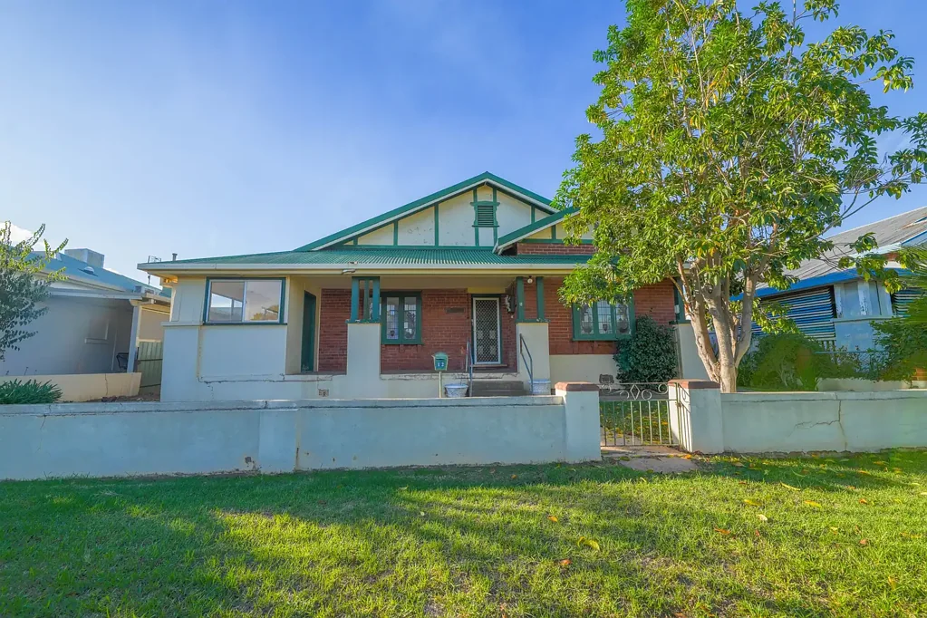 12 Thurlstone Street, Parkes, NSW 2870