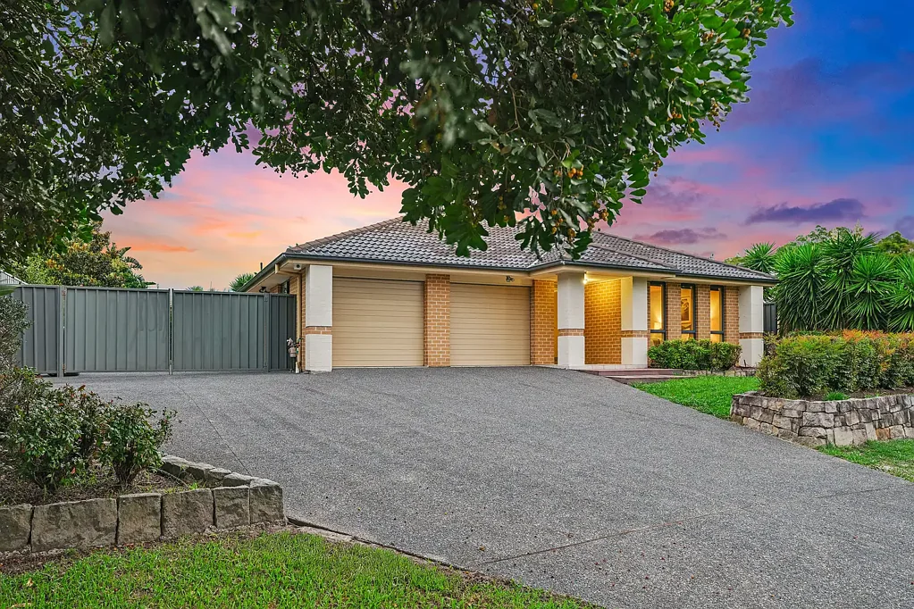 4 Ironbark Drive, Fern Bay, NSW 2295