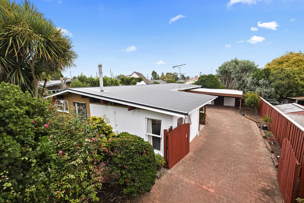 8 Alf Walker Place, Papakura, Auckland