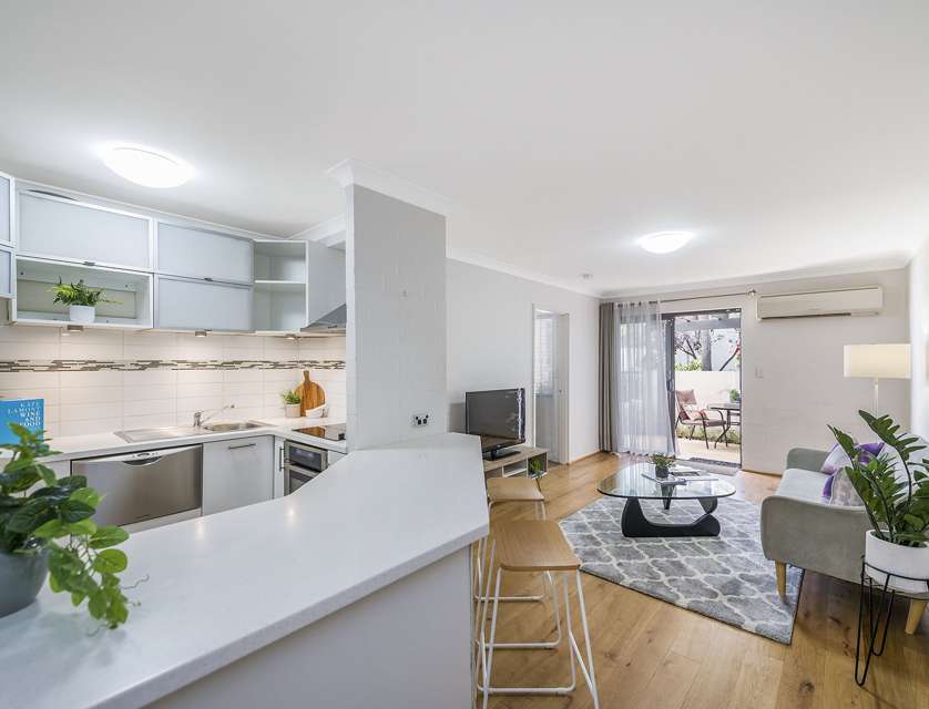 11/1 Weston Avenue, South Perth, WA 6151, 2 Bedrooms, 1 Bathrooms, Apartment