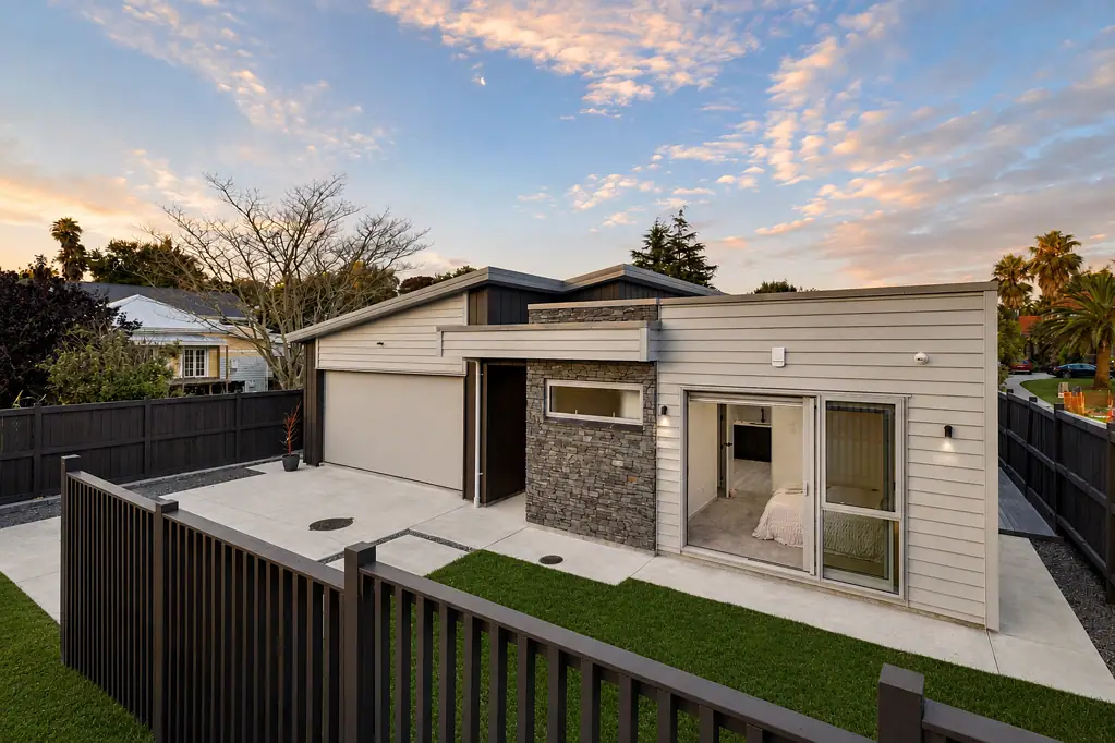 Riverhead 4房  Stylish New Home in Sought-After Riverhead