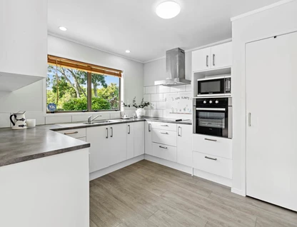 43 Botany Road, Botany Downs, Manukau City, 4 Kuwarto, 2 Banyo, House
