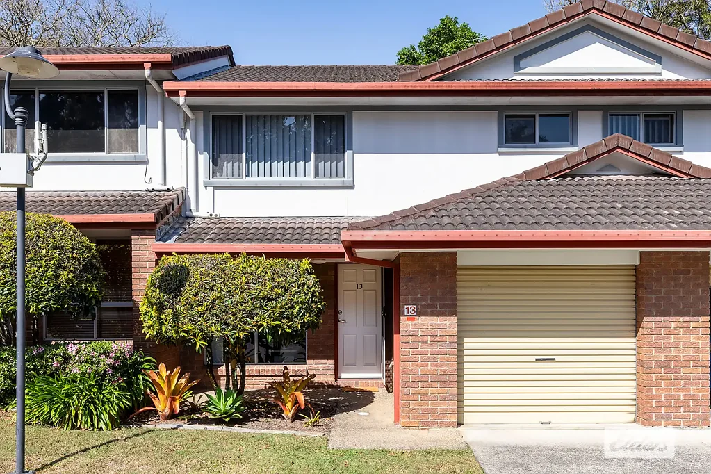 Daisy Hill 3Kwarto MOVE-IN READY TOWNHOUSE IN A PRIME LOCATION!