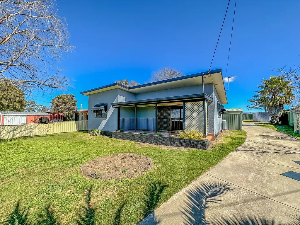 25642 New England Highway, Applethorpe, QLD 4378
