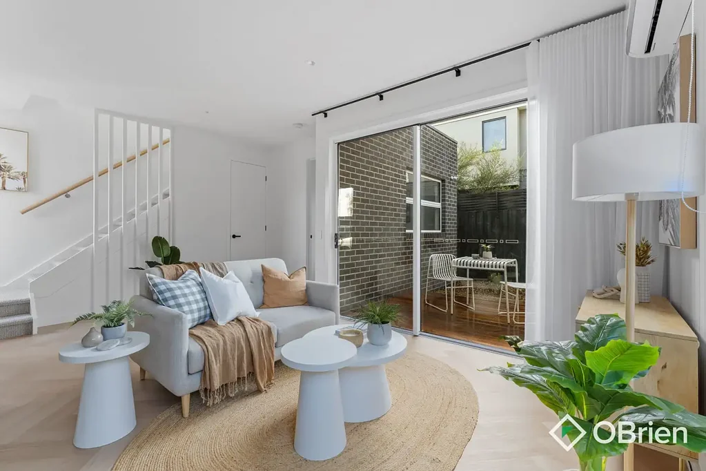 2/4A Lorraine Street, Frankston, VIC 3199