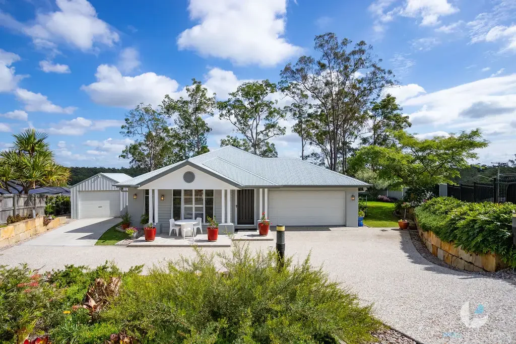 Camira 4 Bedroom Executive Family Home | A Rare Lifestyle Opportunity on 1299m²