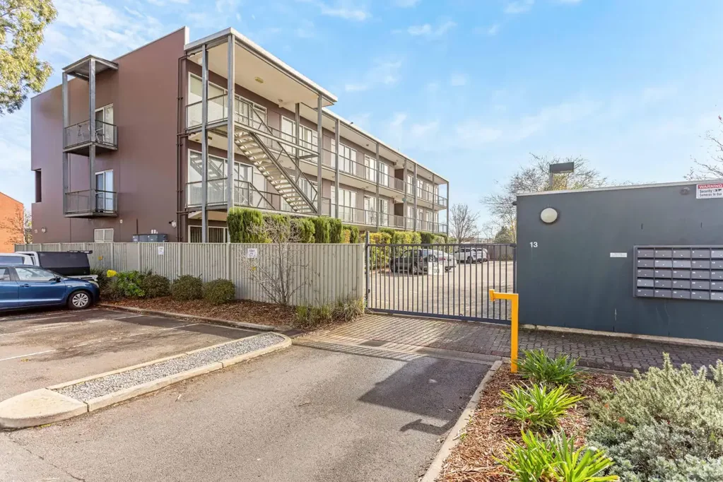2/13 Yates Street, Mawson Lakes, SA 5095