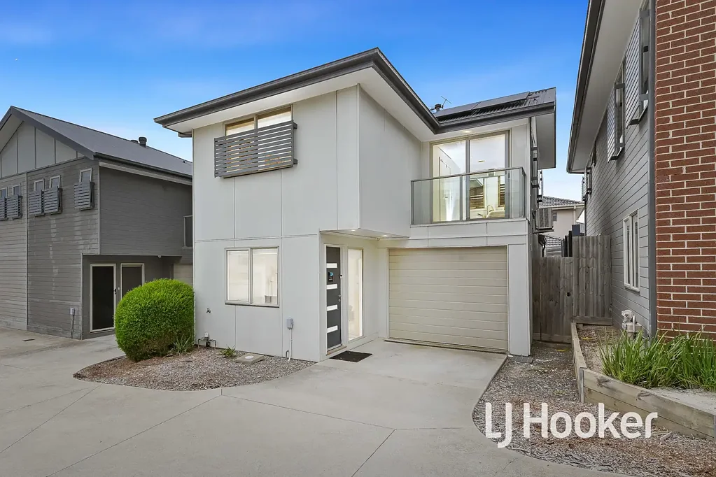 18 Sunshine Court, Hampton Park, VIC 3976