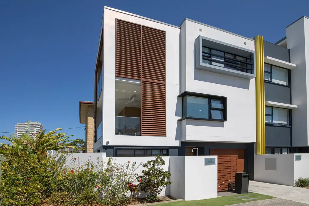 Palm Beach 2Kwarto Stylish tri-level townhouse with ocean outlook