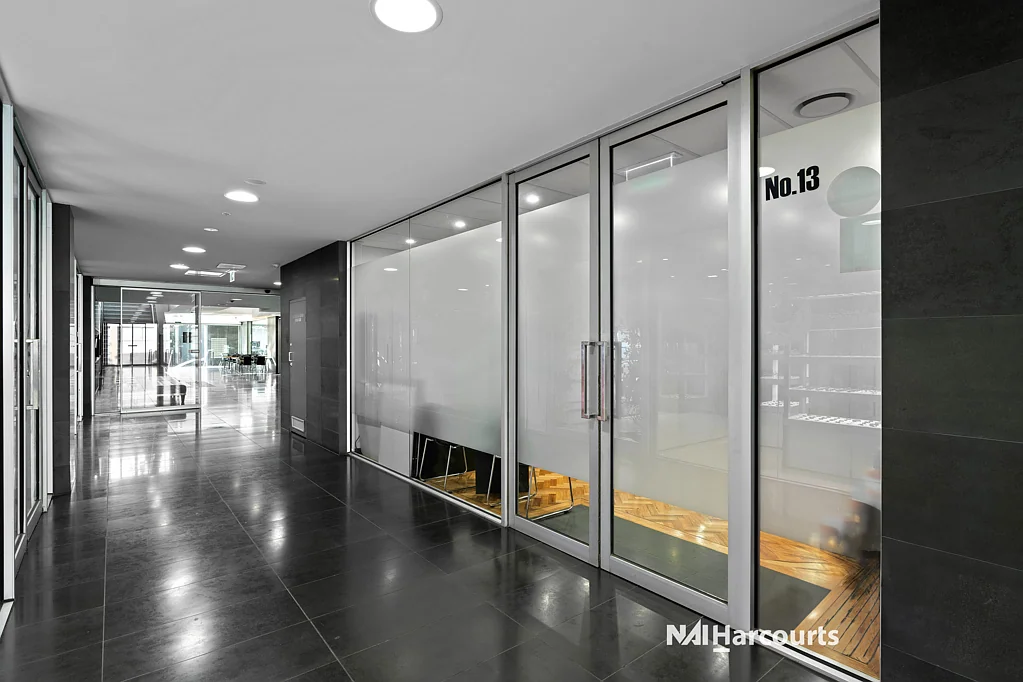 Collingwood MODERN OFFICE IN RENOWE'D GLASS WORKS COMPLEX