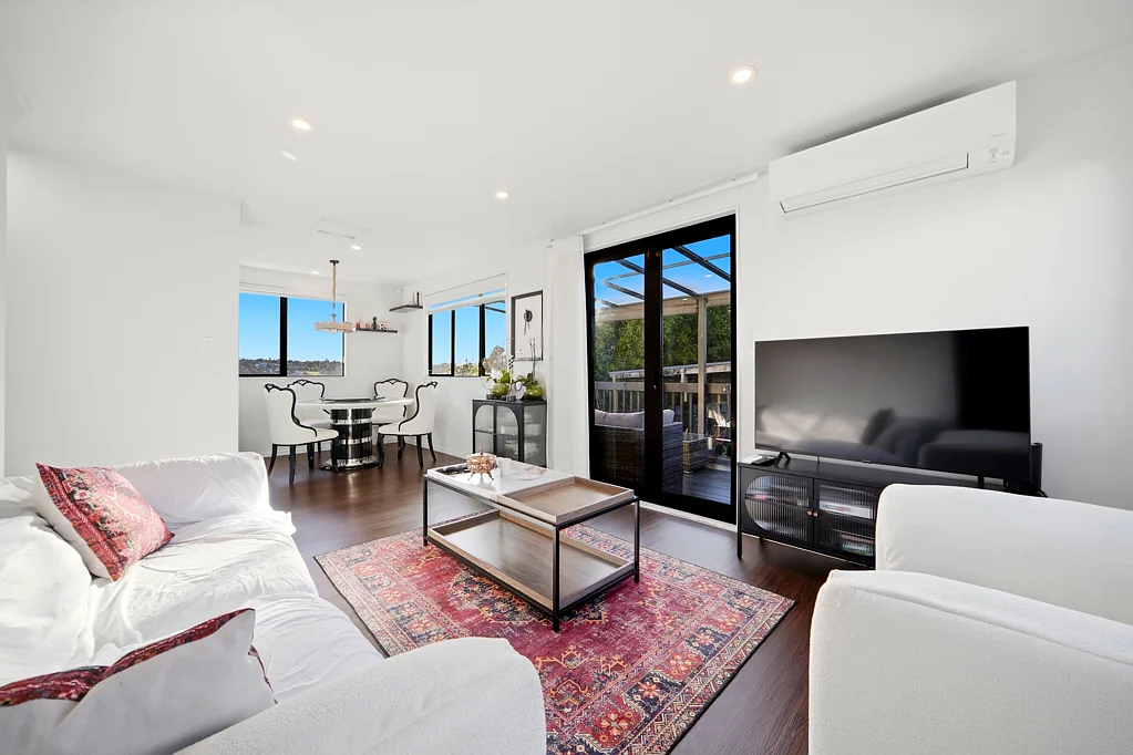 Massey 4房  Modern Family Comfort + The Perfect Backyard!