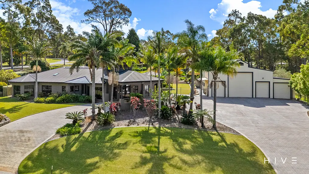 Mossy Point  IMPECCABLE RESORT STYLE LIVING