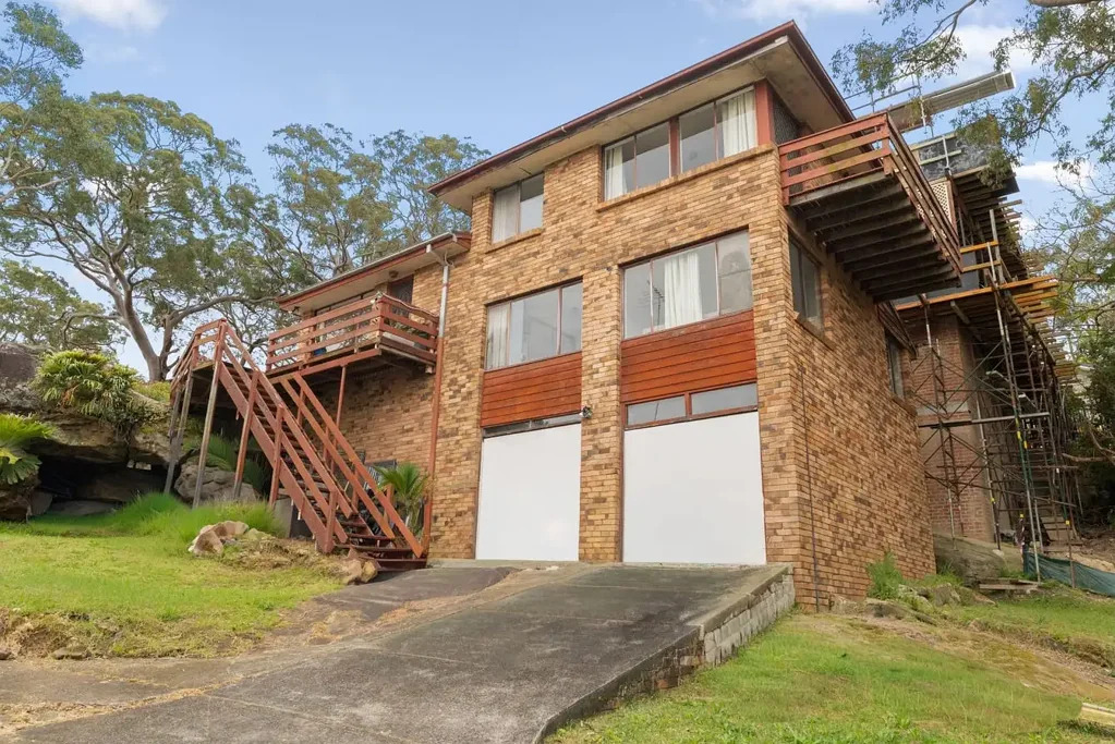 Family Home in Leafy Surroundings