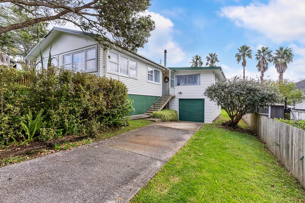 Te Atatu Peninsula 3غرفة نوم Peninsula Position and Panoramic Views