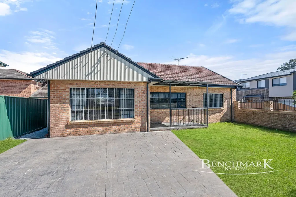Moorebank 3 Bedroom No Strata – Free-Standing Family Home