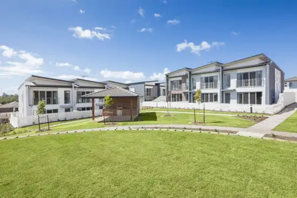 Modern 3 bedroom Town-house
