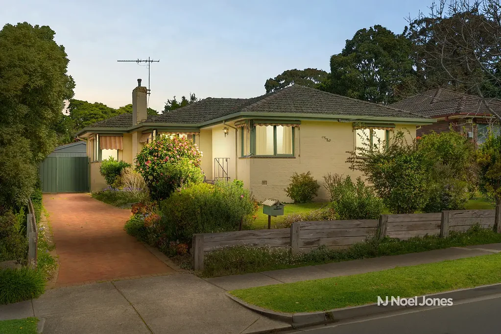 Mitcham 3બેડરૂમ Family Classic With Coveted School Zoning