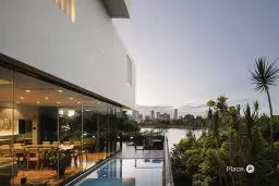 1 Laidlaw Parade, East Brisbane