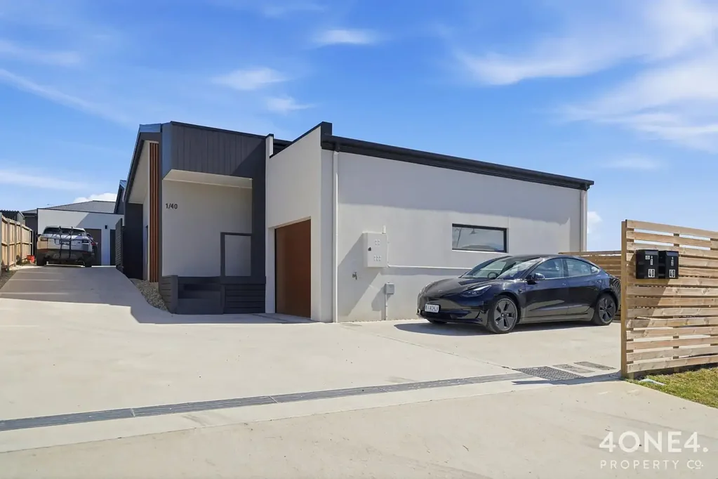 1/40 Emerald Drive, Rokeby, TAS 7019