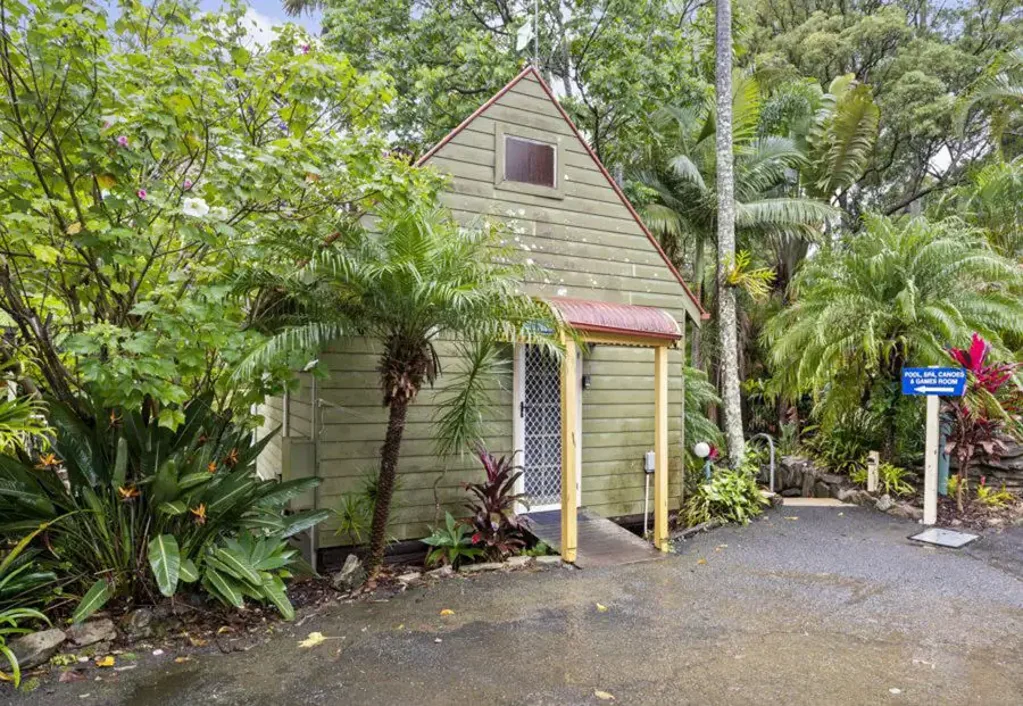 FULLY FURNISHED STUDIO VILLA IN KORORA