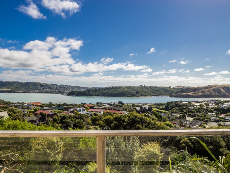 9 Cromarty Place, Papakowhai, Porirua, 5 ห้องนอน, 3 ห้องน้ำ