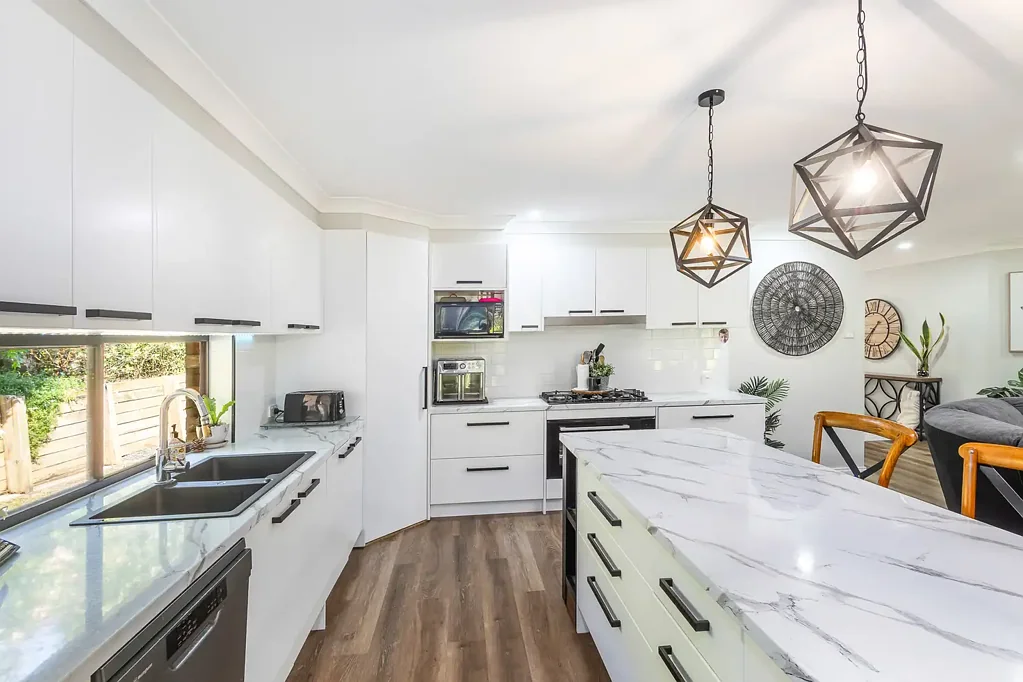 Nelson Bay 4Habitaciones Modern Nelson Bay Home on Large 1,156m² Block - Ideal for Families, Investors & Airbnb