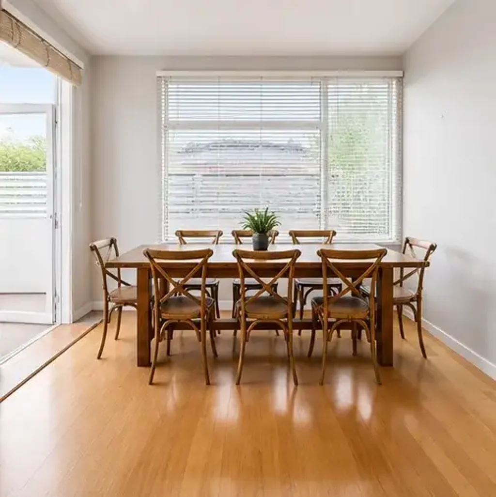 Convenient St Kilda Living with Modern Comforts