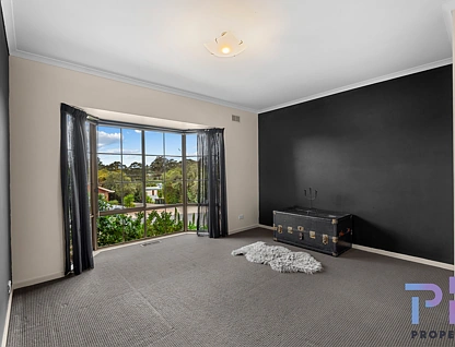 15 Magellan Crescent, Kangaroo Flat, Bendigo, 5 ห้องนอน, 2 ห้องน้ำ, House