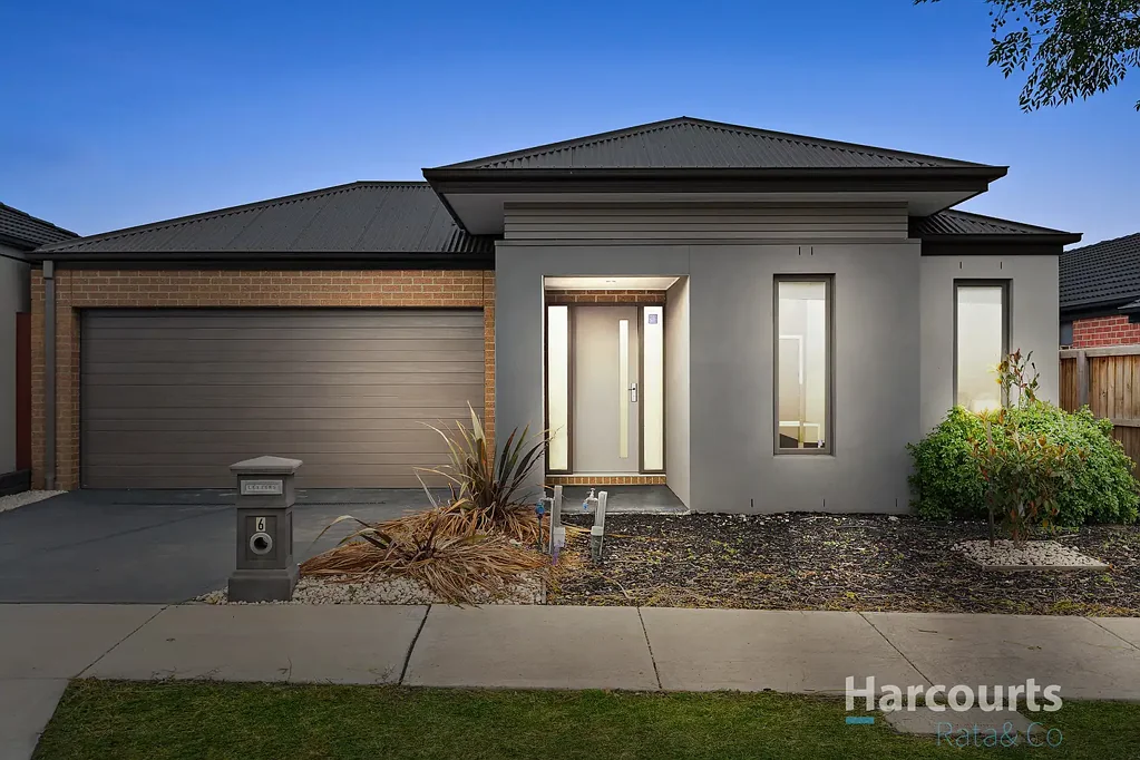 Spacious 4-Bedroom Home in Epping